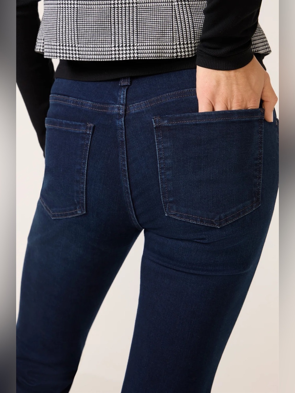 Kut Natalie Flare Color Leading Evereve Exclusive Size 4 EUC dark wash - Picture 4 of 13